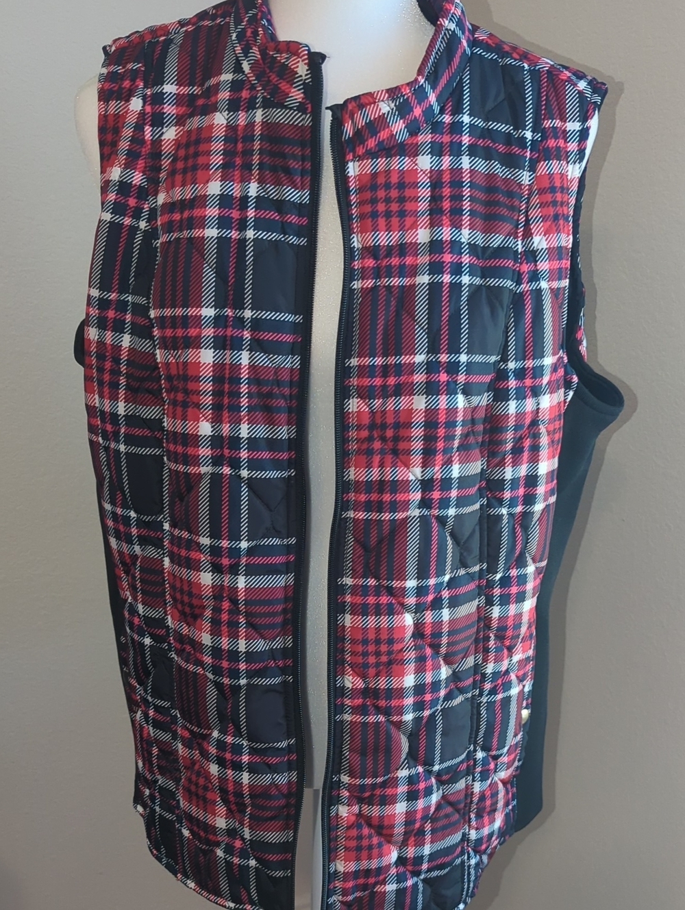 Plaid Quilted Vest in Red, Black & White